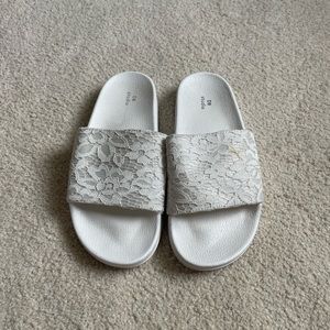 David’s bridal slides